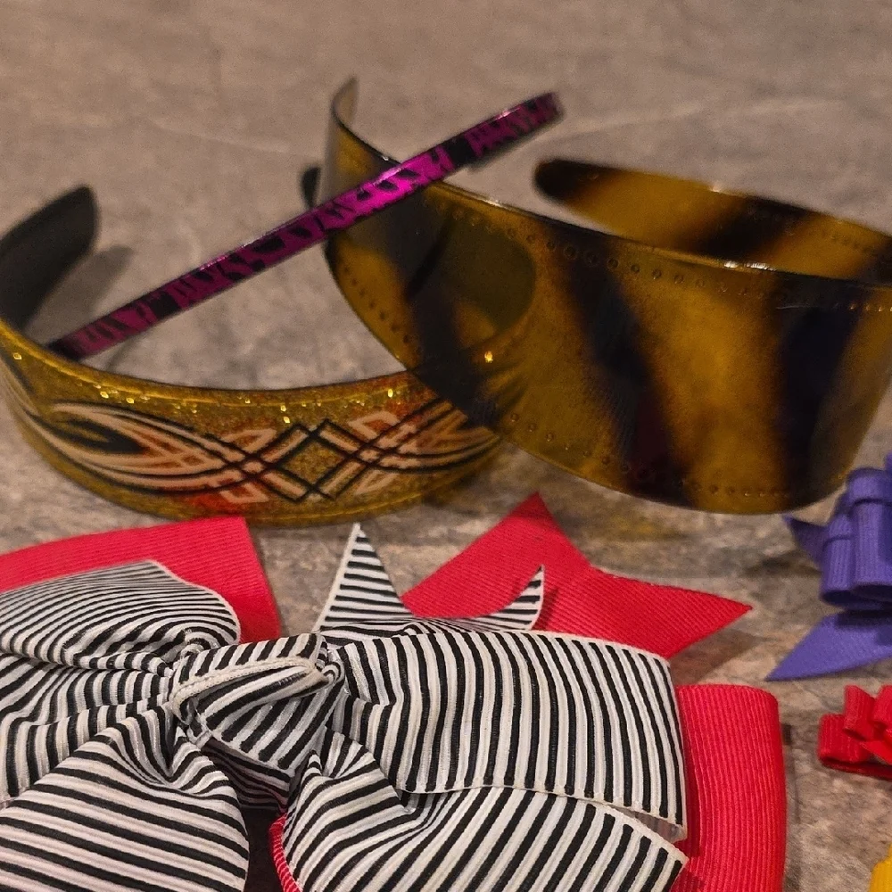 (J21) Red and Yellow Hair Accessories Set